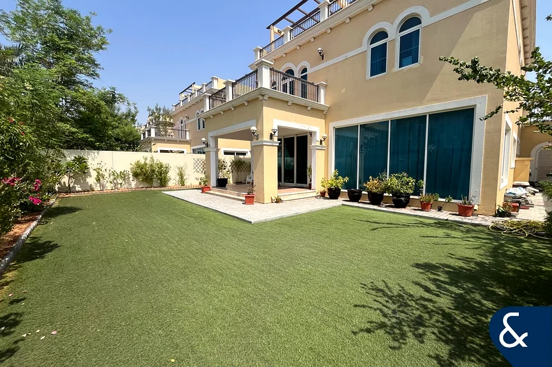 4 Bed Nova | Great Location | Skyline View63922287152387110