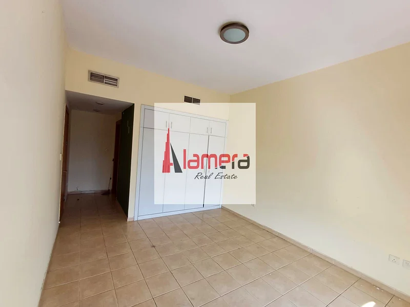 Large 1 BHK Apartment w/ Huge Balcony | Semi-closed Kitchen | Well Maintained Unit63742751944322111