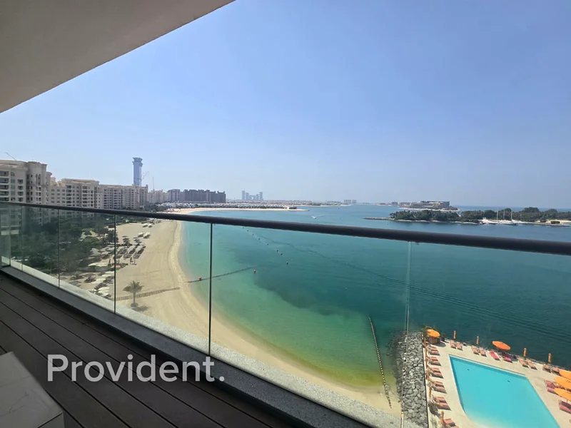 فاخرة | وصول إلى الشاطئ | تراس بإطلالة على البحر63752759066625113