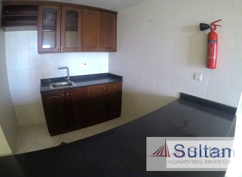 Stunning 1 Bed Stunning 1BR apartment with Lagoon View Walk-able To Beach63861479843203114