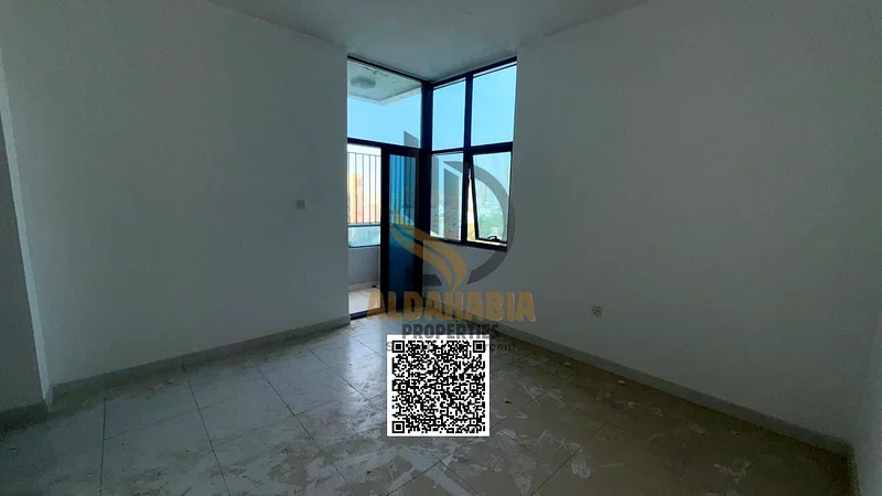 🏢🌟 شقة واسعة مكونة من 3 غرف نوم مع غرفة خادمة للبيع – أبراج فالكون، عجمان 🌟🏢63885667224962111