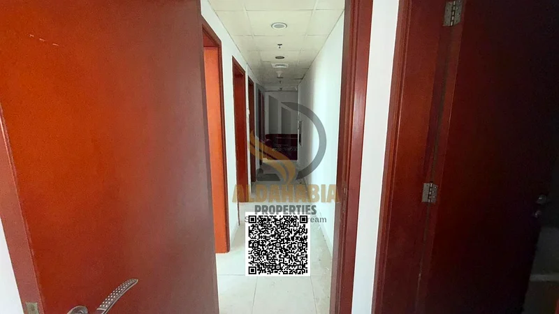 🏢🌟 شقة واسعة مكونة من 3 غرف نوم مع غرفة خادمة للبيع – أبراج فالكون، عجمان 🌟🏢63885667224962113