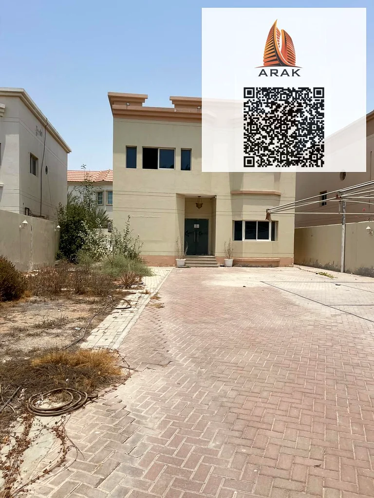 🏡 فيلا فاخرة للإيجار – الجرف | عجمان 📍 الموقع: الجرف – خلف الجامعة مباشرةً   📐 مساحة الأرض: 15,000 قدم مربع63715122681985111