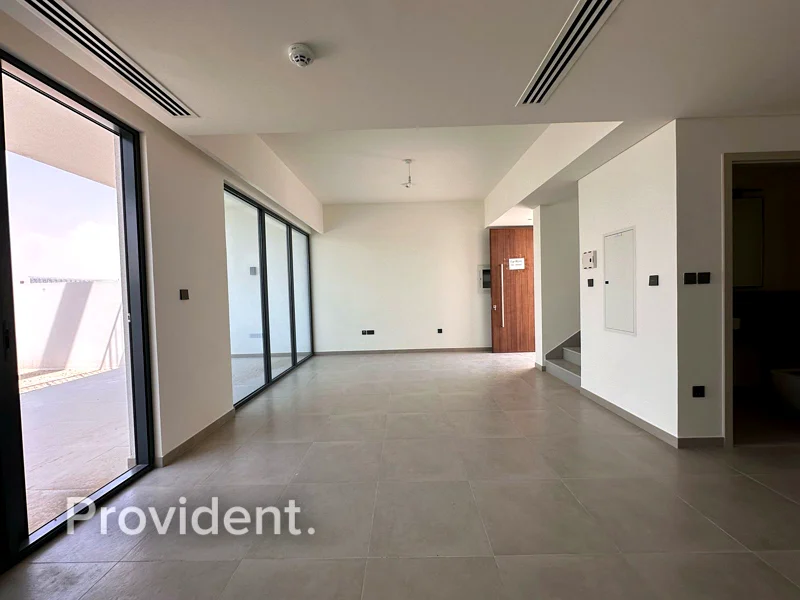 Brand New | Vacant | Single Row63732115619585114