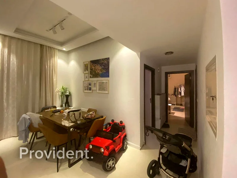 Entry-Level Investment | Great Location | Spacious63917828689923111