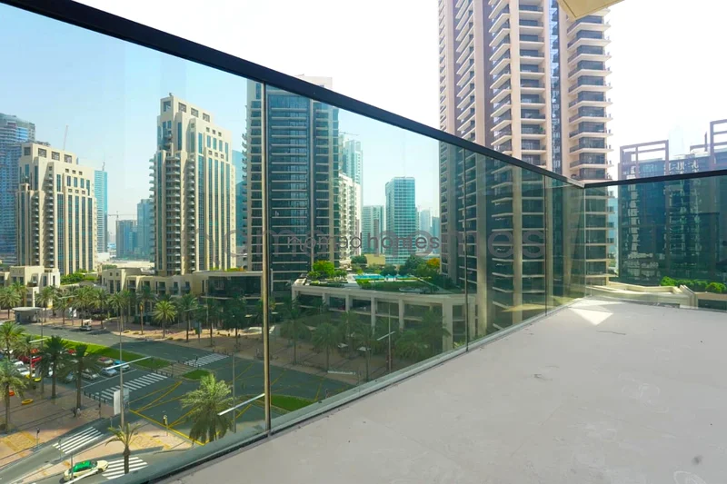 LIGHT-FILLED | ACT ONE TOWER | FOUNTAIN VIEWS63773151562627110