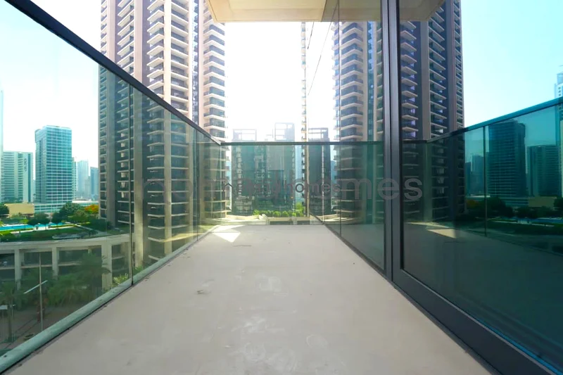 LIGHT-FILLED | ACT ONE TOWER | FOUNTAIN VIEWS63773151562627111