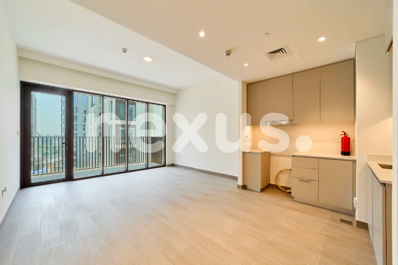 Mid Floor | Community View | NO AGENTS64025379484674110