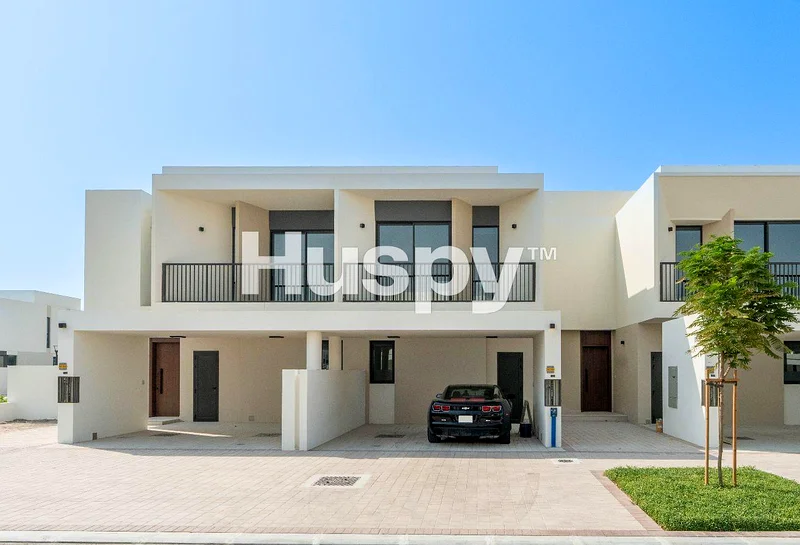4 Cheques | Upgraded | Close to Amenities63737641059715110