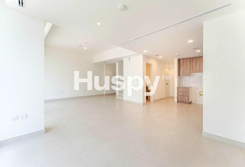 4 Cheques | Upgraded | Close to Amenities63737641059715112