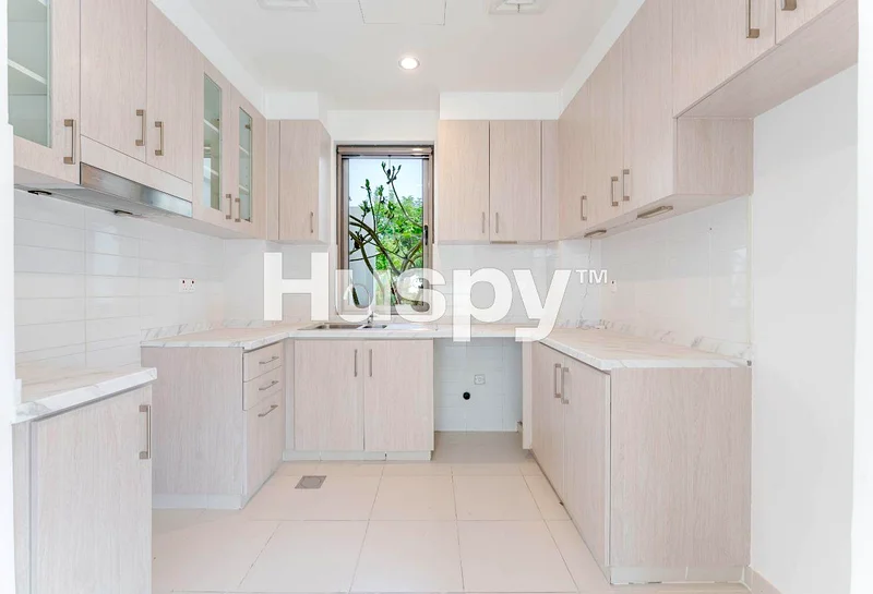 Large Plot | Upgraded | Vacant63919101577858113