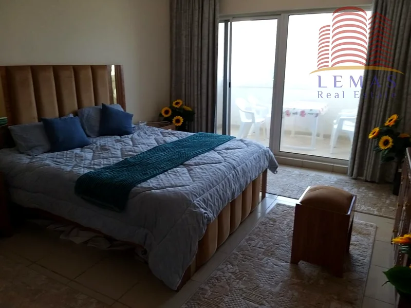 غرفة نوم واحدة وصالة بإطلالة على البحر، جاهزة للسكن63889359489539112