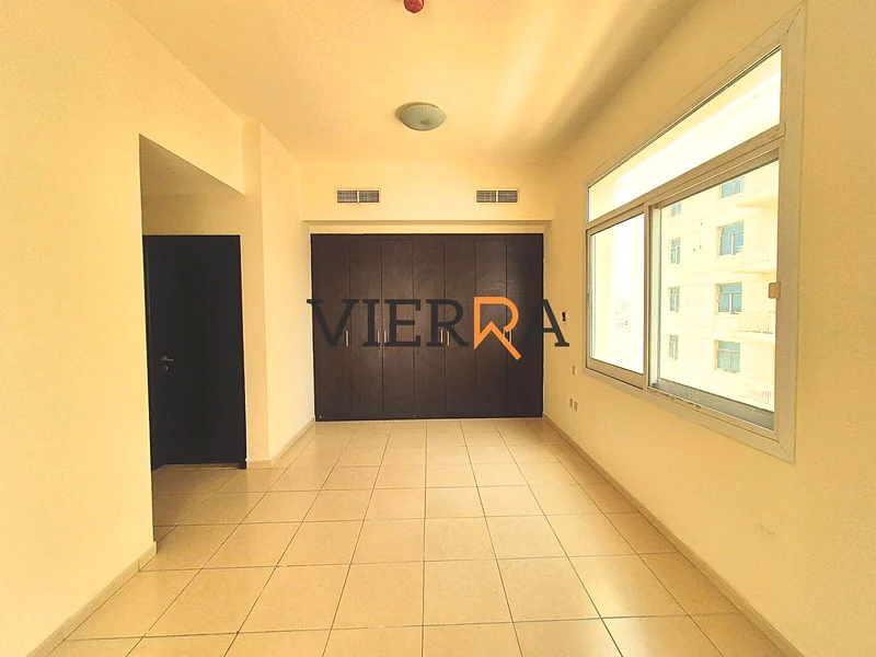 Amazing layout l Ready to move l U shape balcony l Free hold63934142786817112