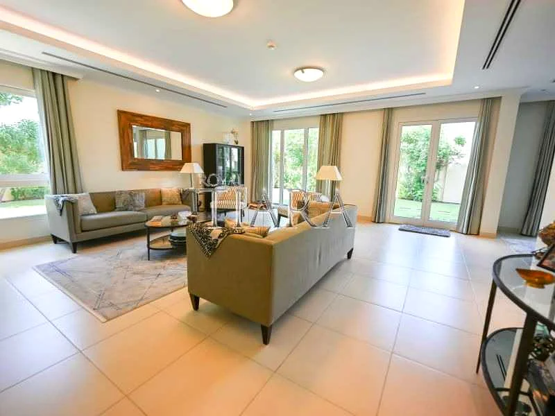نوع 4D4 | فيلا واسعة من 4 غرف نوم + غرفة خادمة63732115790721110