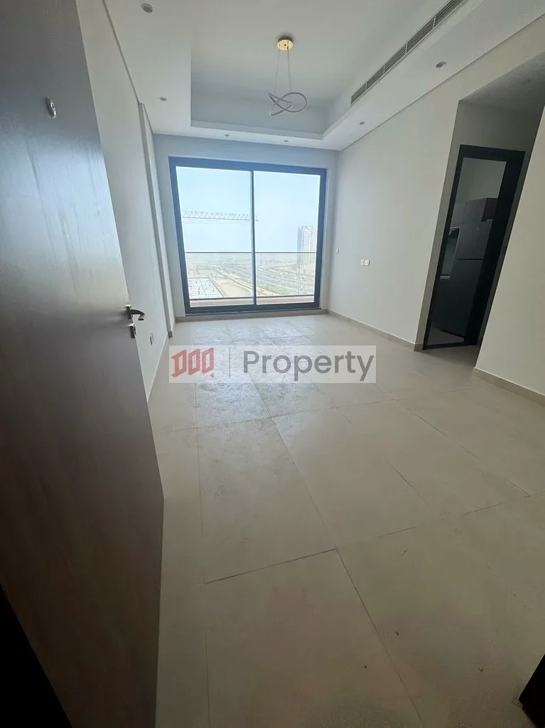 Prime Location | Vacant | Well maintained63728721053314112