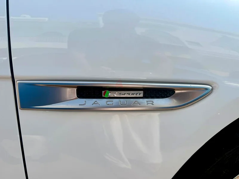 Jaguar XF R-Sport63699026949250114