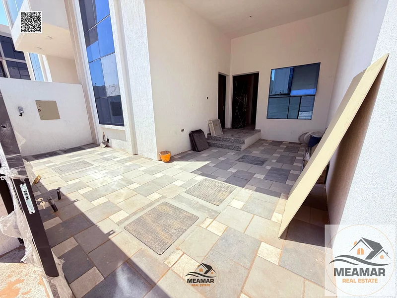 Directly from the owner, a luxurious villa, including registration and ownership fees, negotiable, freehold for life for all nationalities63913217763331111