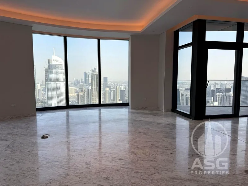 واسع | إطلالة على برج أيقوني | موقع متميز63769647426050114