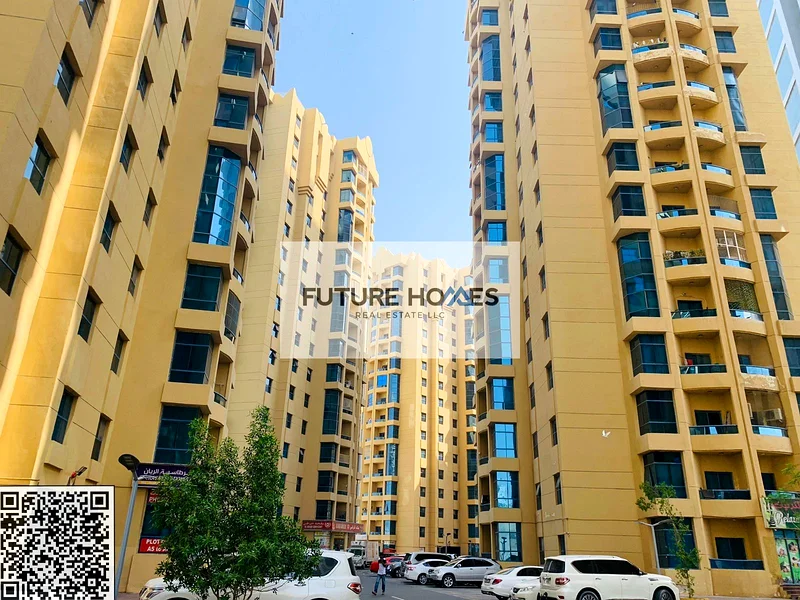 شقة واسعة مكونة من 2 غرف نوم للإيجار في برج الخور - موقع متميز63811299344130110