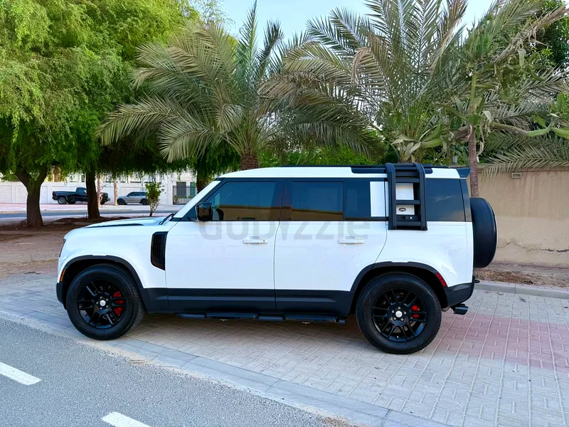 2024 Land Rover Defender 110 S (US Spec, 4-door)63700286864387111