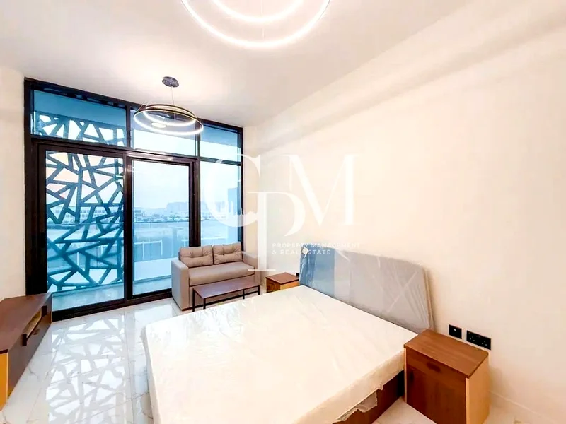 Chic Designer Studio | Luxury Living | Move-In Ready63840371032834112