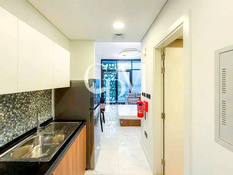 Chic Designer Studio | Luxury Living | Move-In Ready63840371032834111
