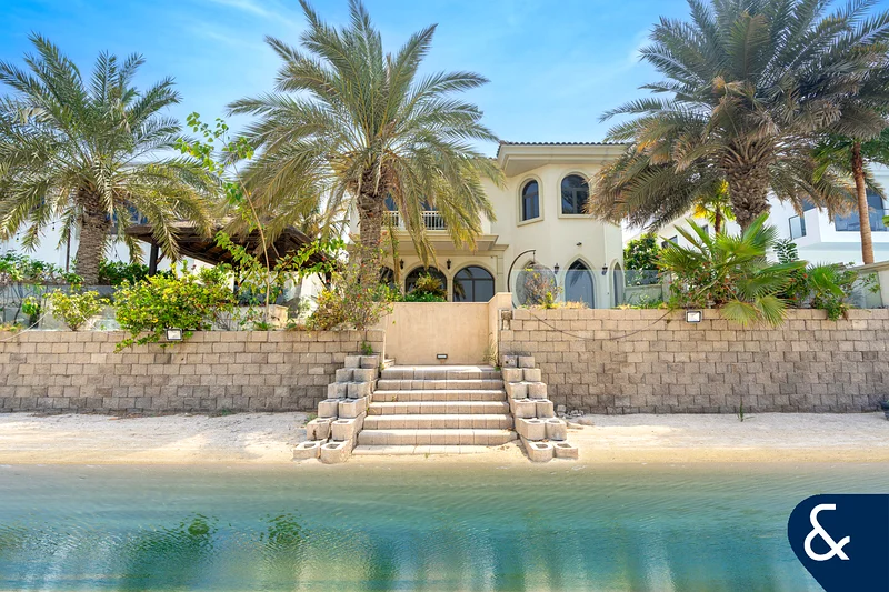 Extended Plot | Atrium Entry | Unfurnished63805356092418110