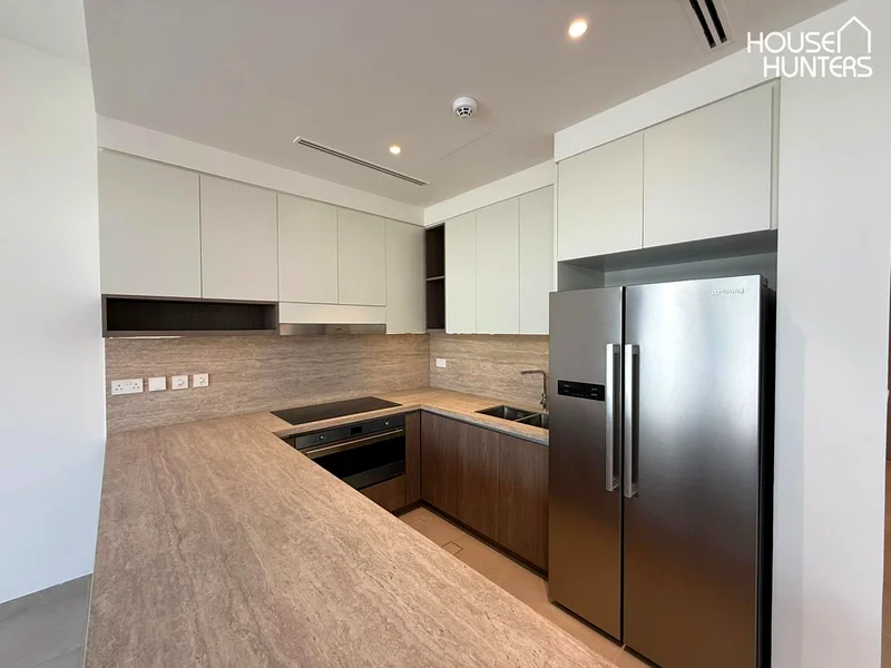 Single Row | Next to Pool and Park | Ready!63732861165954112