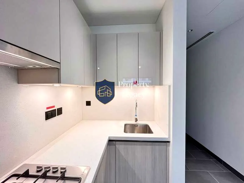 تصميم حديث | موقع متميز | جاهز للانتقال63758957302785112