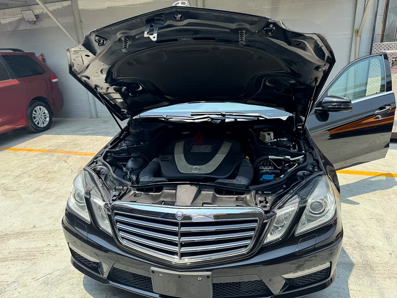 Mercedes Benz e350 with e63 kit avantgrade63699043900802113