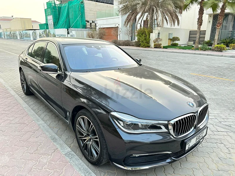 سلسلة BMW 763699048092674111