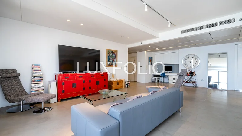 Full Sea Views | Large Layout | Fully Upgraded63937745556355113