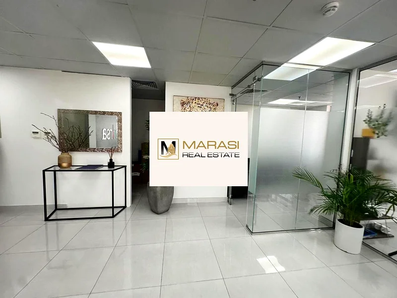 شاغرة | مواقف سيارات وافرة | تخطيط واسع63824479266051114