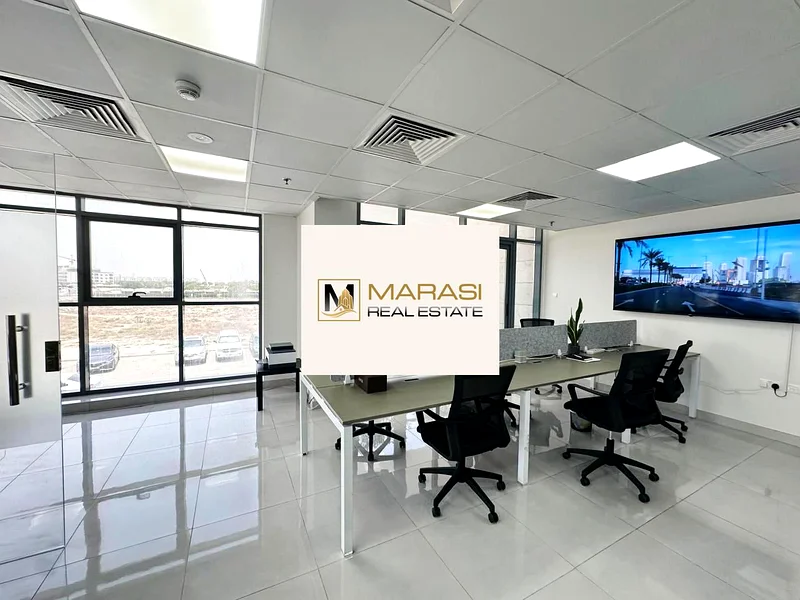 شاغرة | مواقف سيارات وافرة | تخطيط واسع63824479266051112