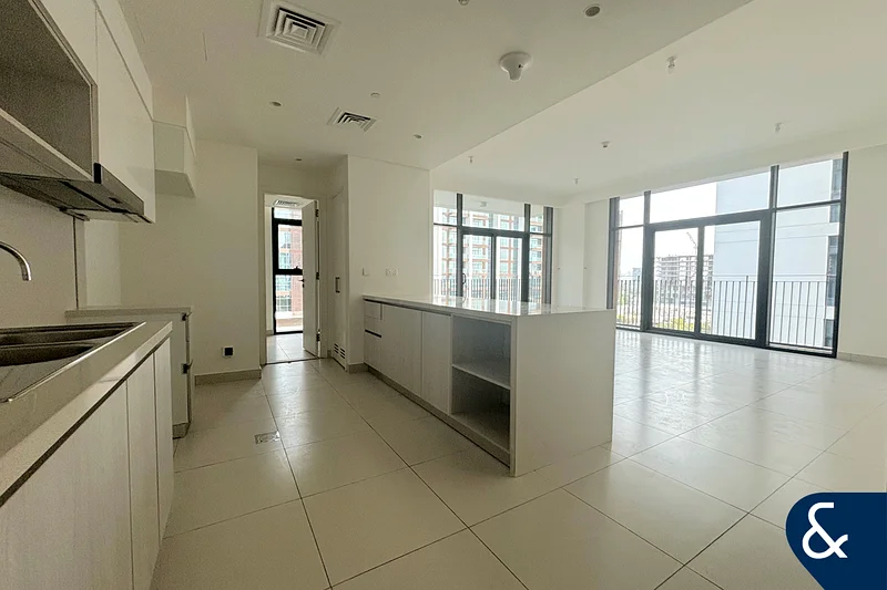 3 Bed | Large Layout | Vacant Soon64042581318529114