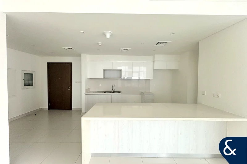 3 Bed | Large Layout | Vacant Soon64042581318529113