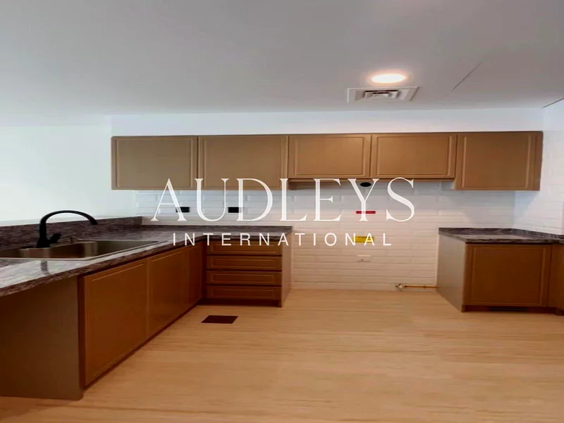 Corner unit | Big layout | Private Garden63725736160386111