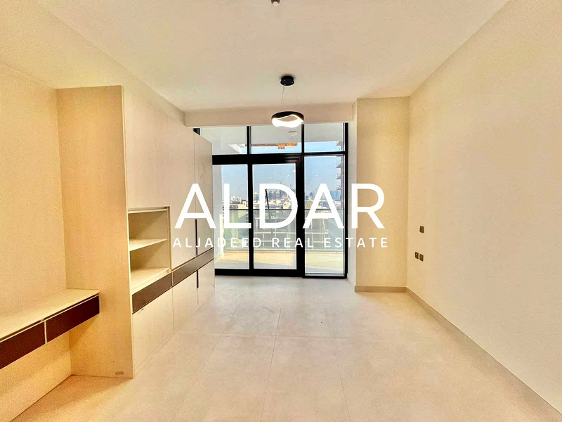 Brand New | Free Wifi | Pool View | Close To Exit63784368046850110