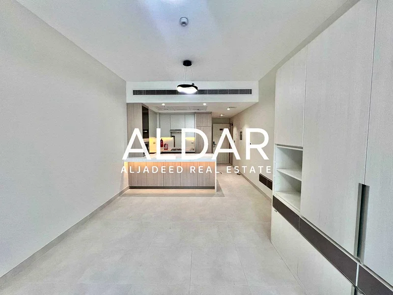 Brand New | Free Wifi | Pool View | Close To Exit63784368046850111