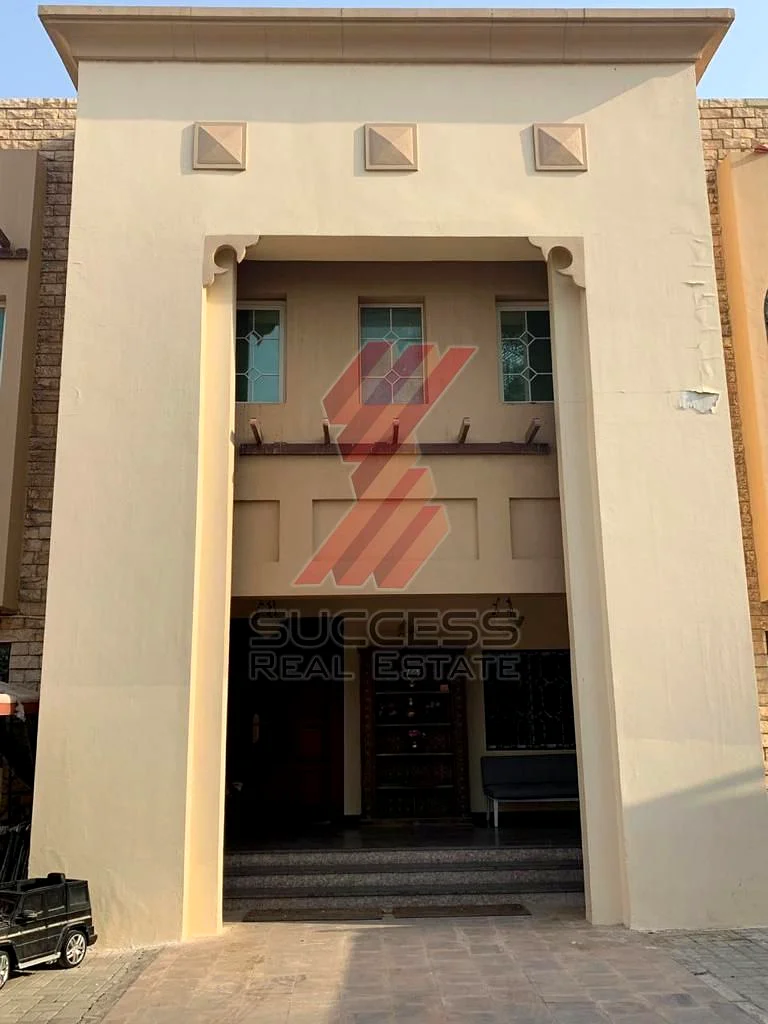 Elegant & Upgraded Villa for Sale | Spacious Layout | Al Twar 163914933548289111