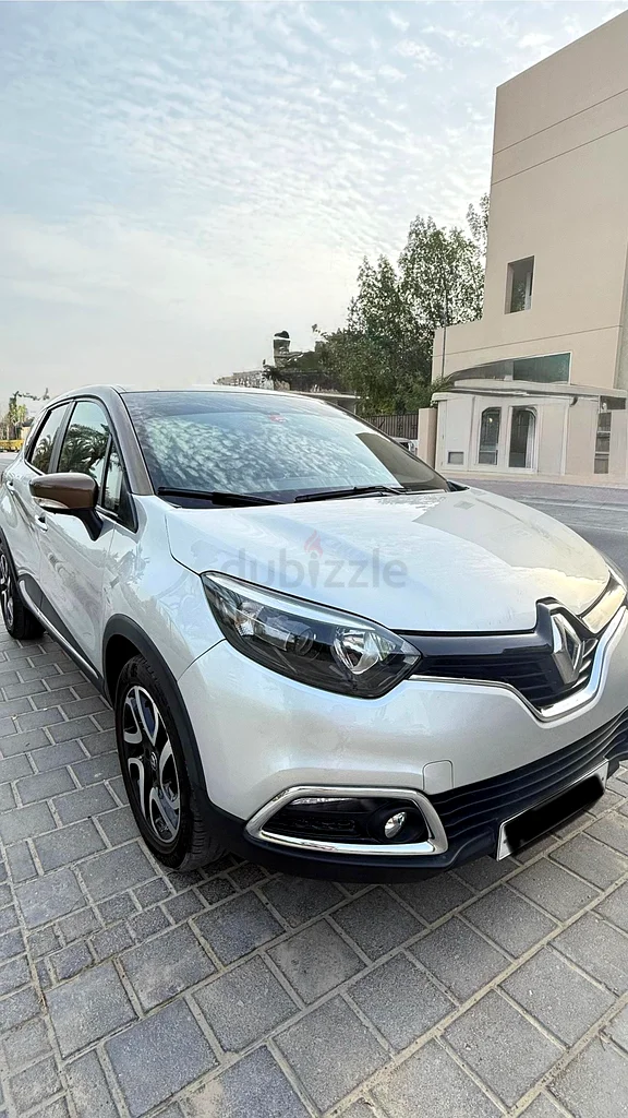 RENAULT CAPTUR 1.6 | 2017 GCC Specs | DUAL TONE | WELL MAINTAINED CAR FOR SALE63891331944707111