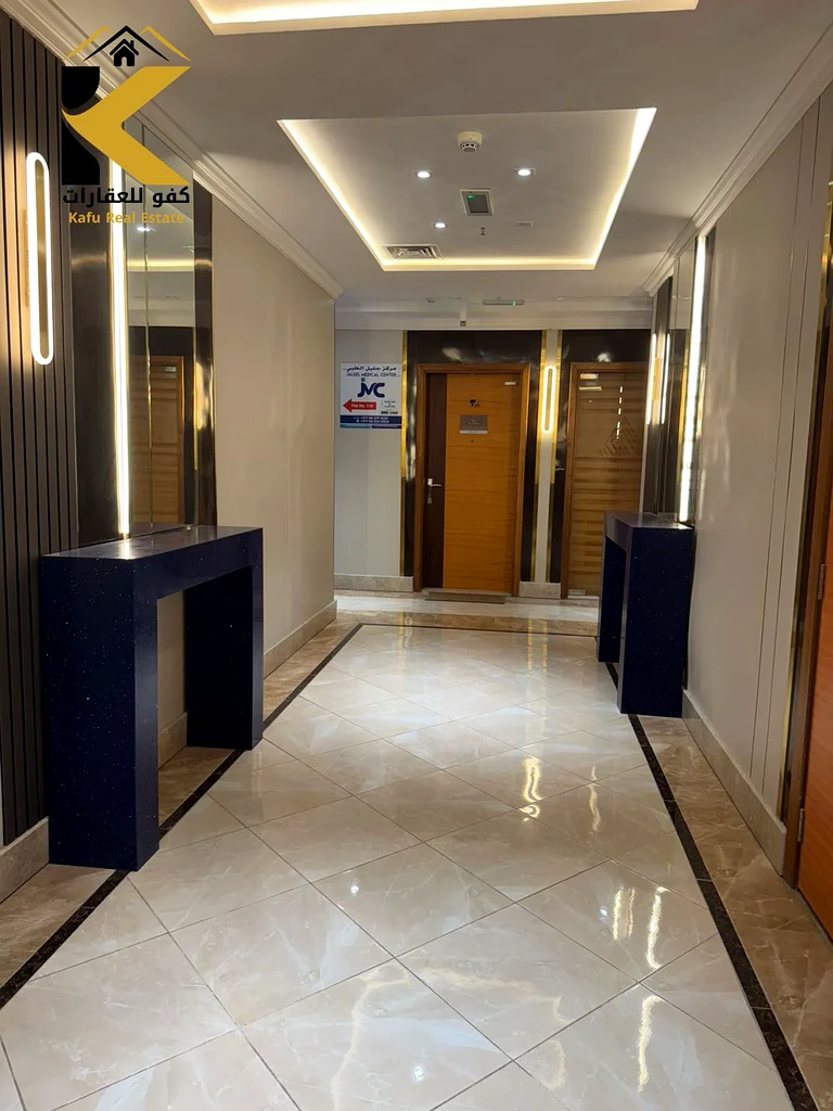 شقة واسعة بغرفة نوم واحدة للإيجار في الروضة بسعر معقول63723190621186110