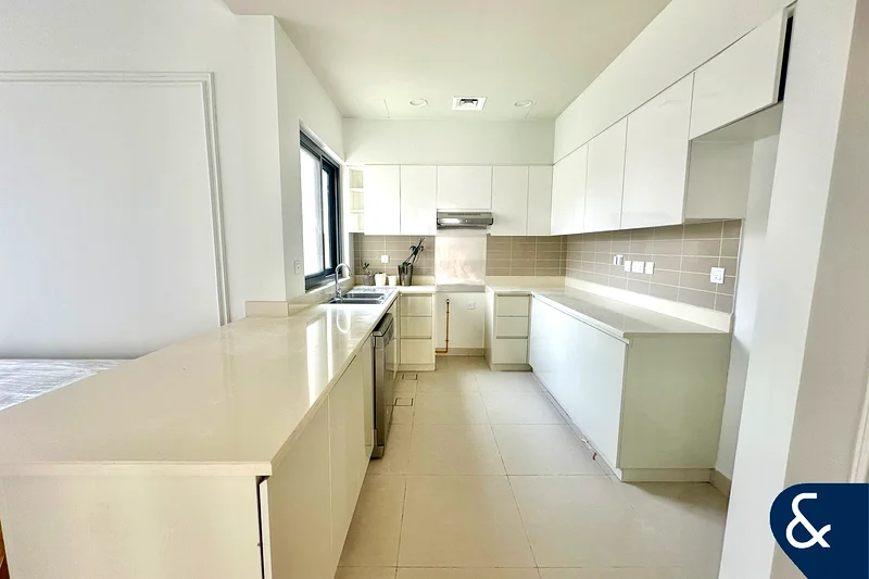 4 Bedrooms | Single Row | Ready | Maids63754830897793114