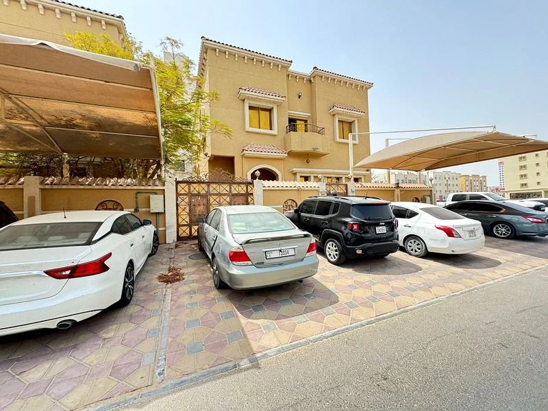 فيلا مُلكية لجميع الجنسيات في منطقة الروضة 3، مقابل مول الشروق مباشرة والقطعة الثالثة من شارع الشيخ عمار63877988820482110