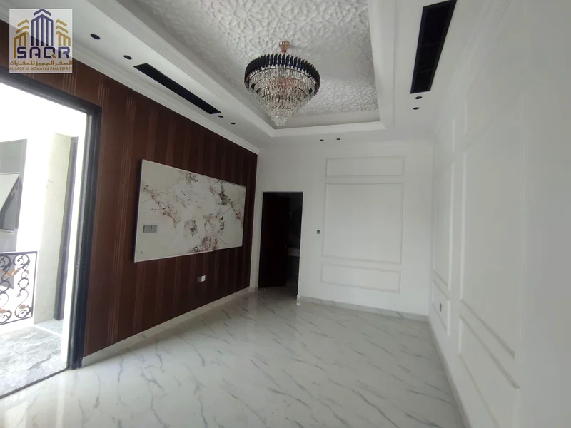فرصة ذهبية لامتلاك تاون هاوس في الحيلو 2/ طابقين + سطح/ 5 غرف ماستر63913217851779114