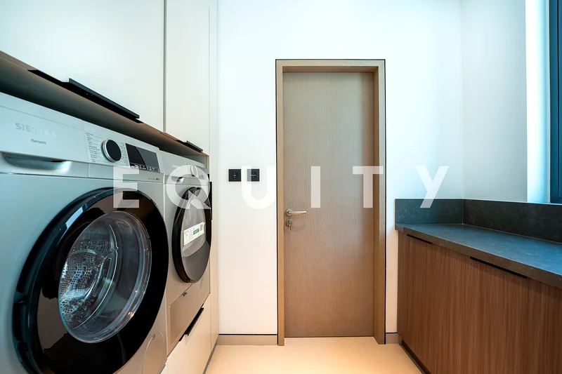 Vacant | 10m Pool | Upgraded | Single Row63930523113346114