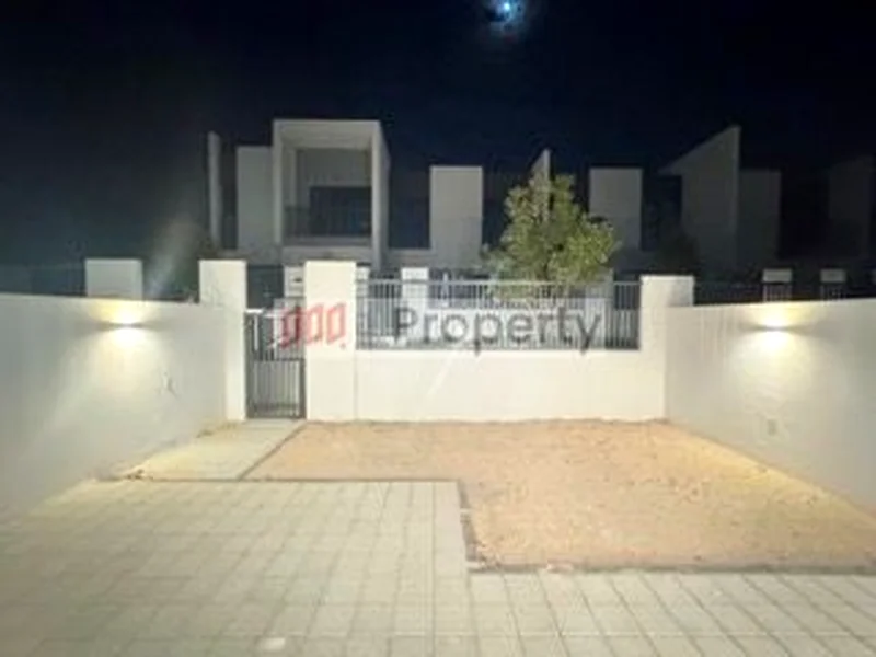 SPACIOUS | UNFURNISHED | PRIME LOCATION63736339424130110