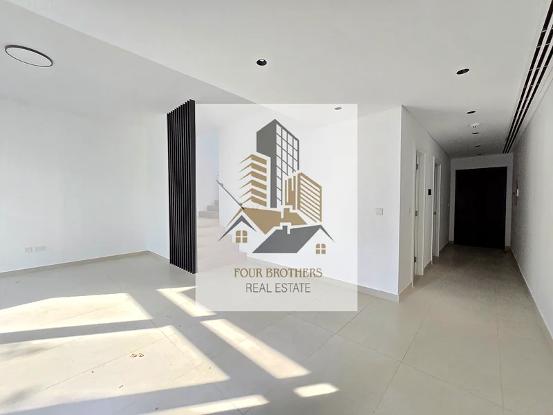 وحدة زاوية 3 غرف نوم تاون هاوس فيلا في مسار1 سينديان63699929975170114