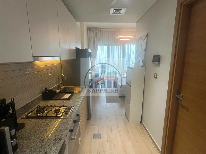 منظر على المسبح | بالقرب من المترو | بدون رسوم التبريد63725914236162113