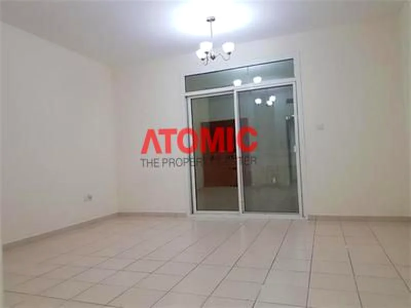 ستوديو مُصان جيدًا للإيجار في كلاستر الصين (اتصل الآن) =0663742936823299113